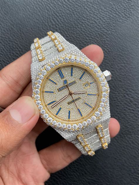 Iced Out Watch .